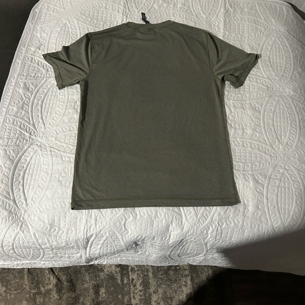 Vuori Forest Green Short Sleeve Tee - Picture 4 of 5